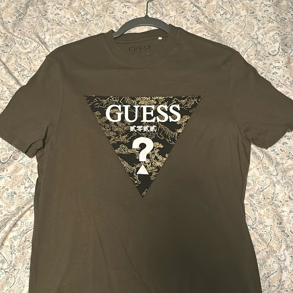 Dark green guess shirt